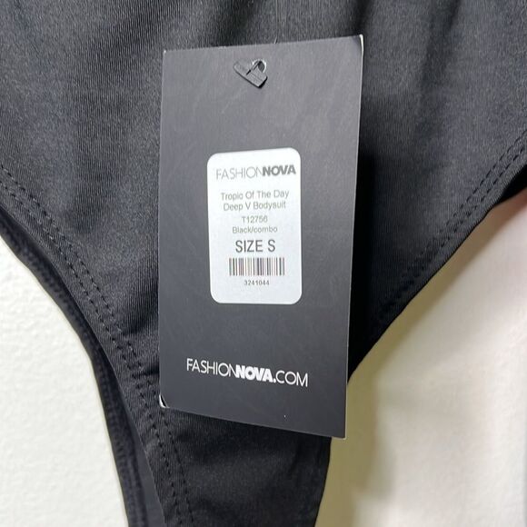 Fashion Nova leotard - Picture 3 of 6